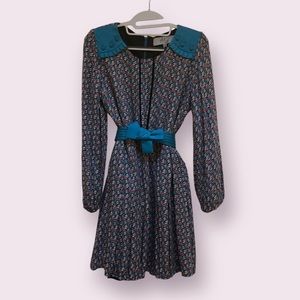 ★ Vintage Floral Dress with gorgeous blue shoulder detail, US M ★